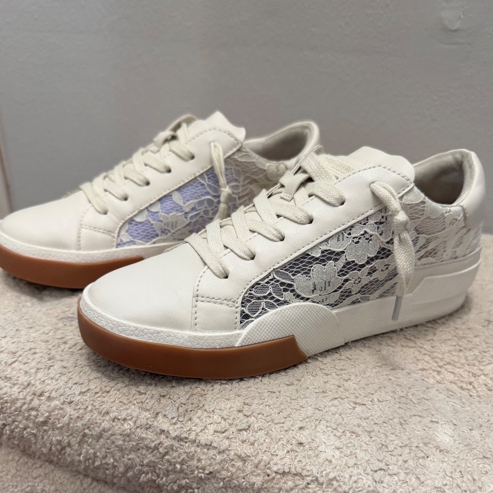 Dolce Vita Harryson White Lace Sneakers Gum Sole Floral Coquette Cottagecore 7